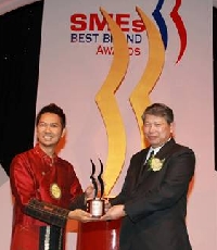 Oasis Spa receives SME’s Best Brand Award 2007